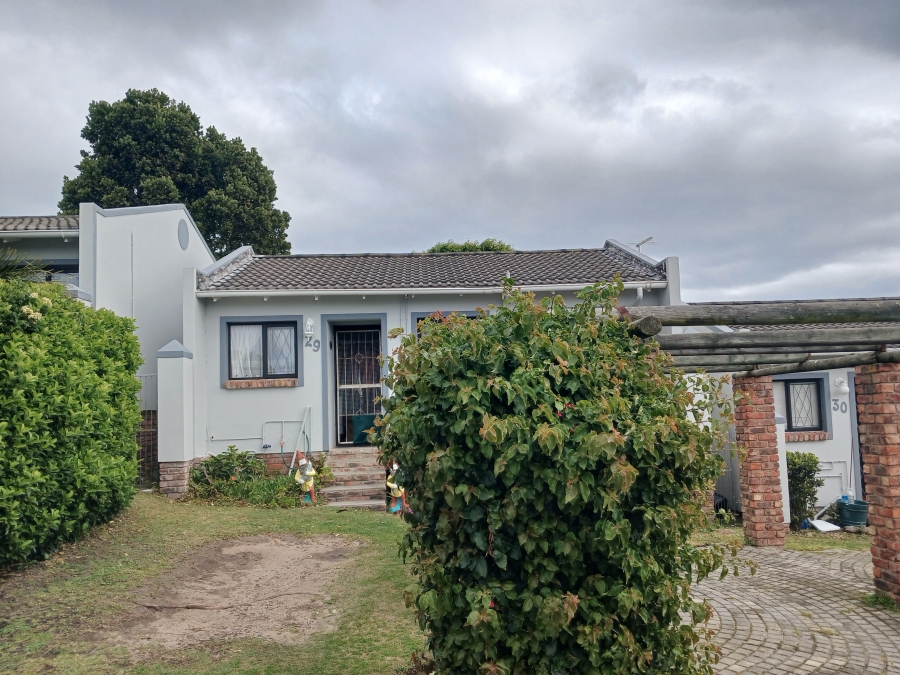 To Let 2 Bedroom Property for Rent in Lorraine Eastern Cape